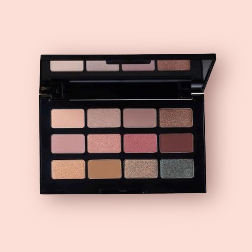 LAURA GELLER
The Casual Collection Multi-Finish Eyeshadow Palette